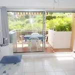 公寓 Joli Vue Dans Avec Piscine 滨海卡瓦莱尔