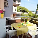 Joli Vue Dans Avec Piscine Daire *
